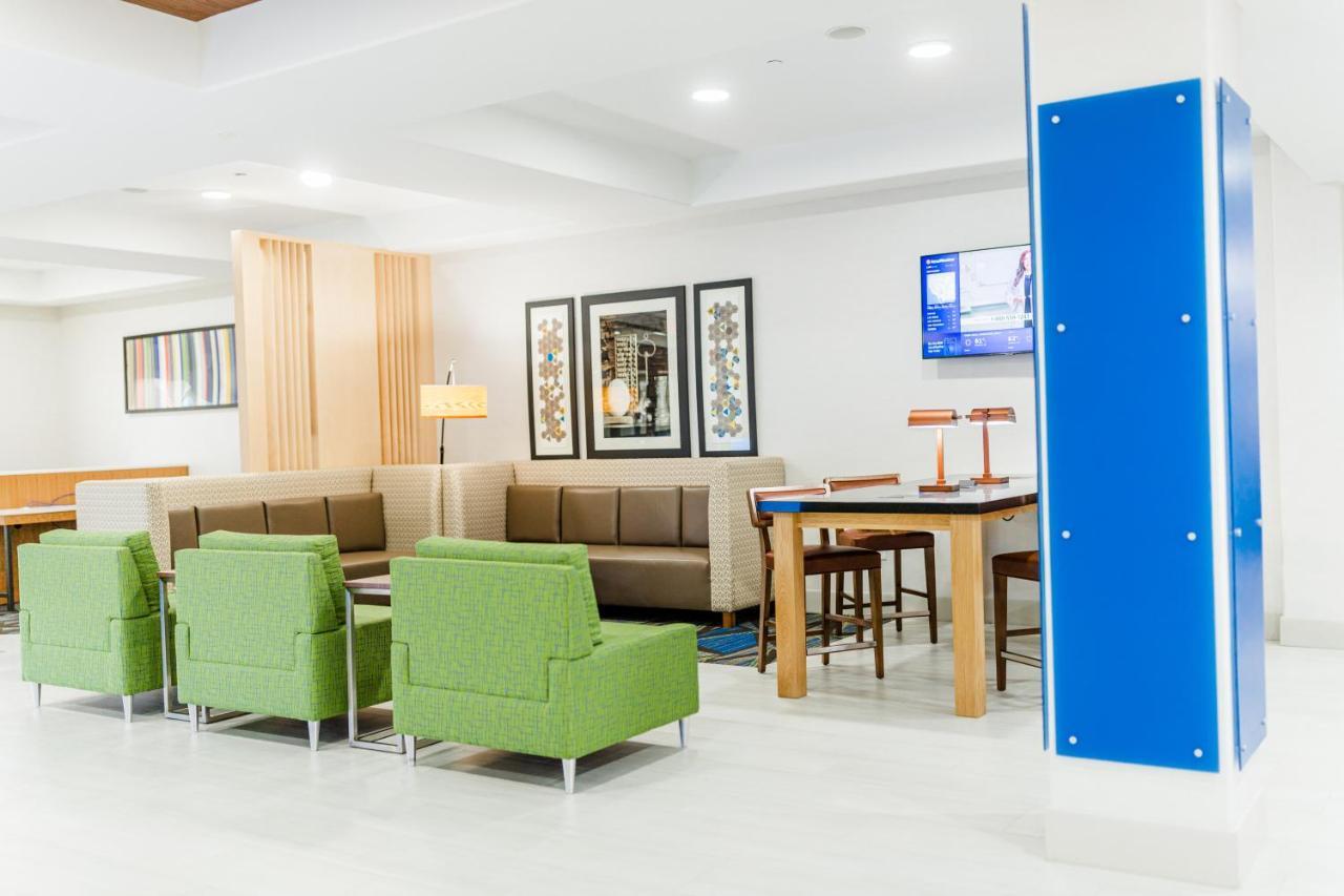 Holiday Inn Express Hotel & Suites Greenville By Ihg Bagian luar foto