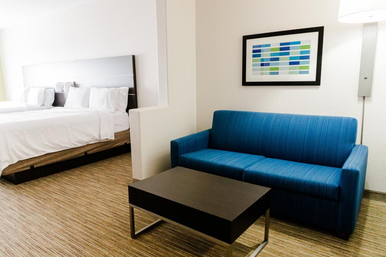 Holiday Inn Express Hotel & Suites Greenville By Ihg Bagian luar foto