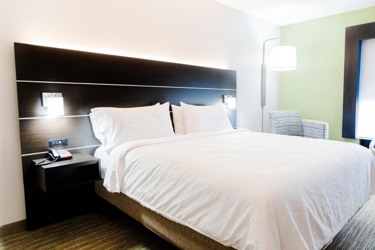 Holiday Inn Express Hotel & Suites Greenville By Ihg Bagian luar foto
