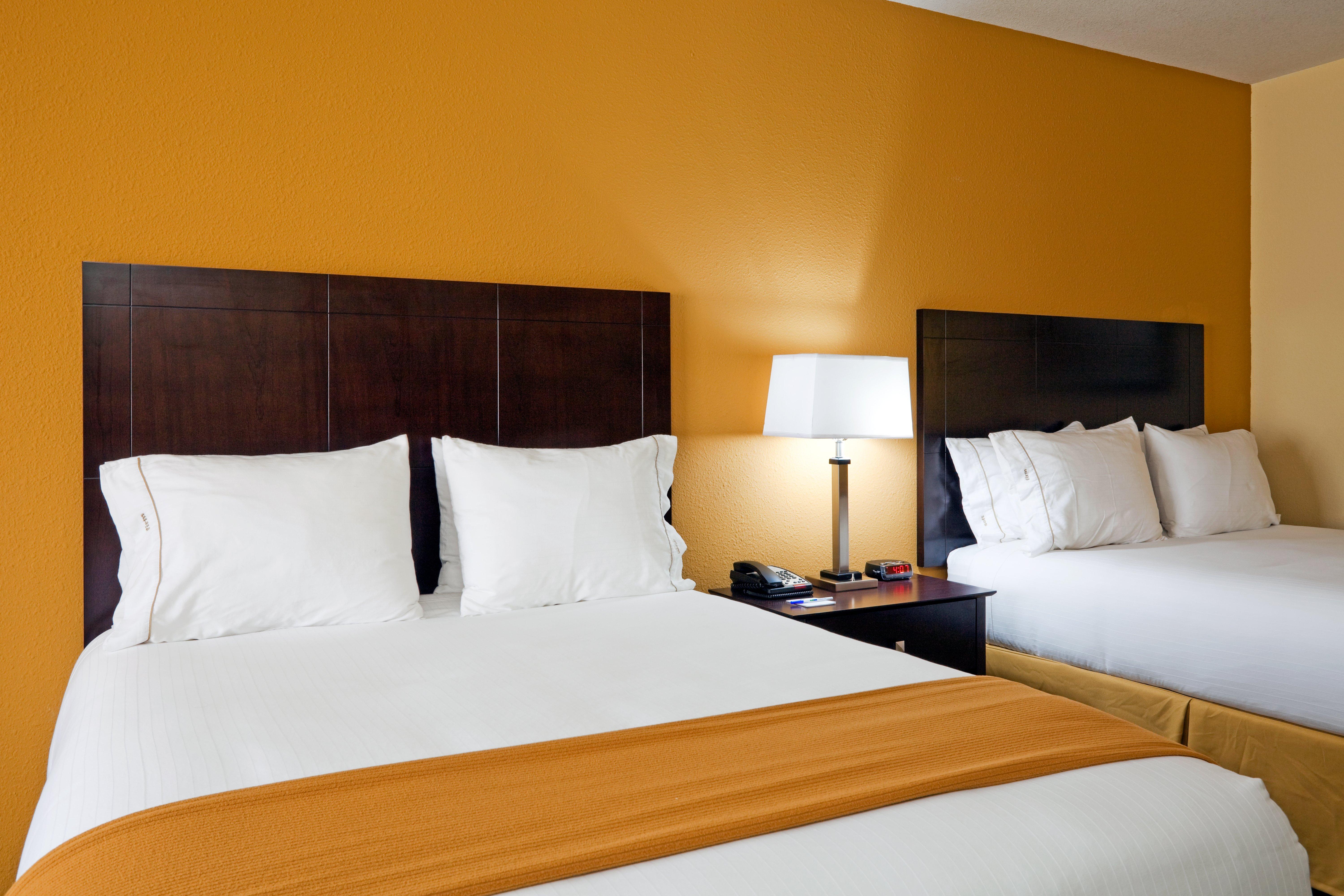 Holiday Inn Express Hotel & Suites Greenville By Ihg Bagian luar foto