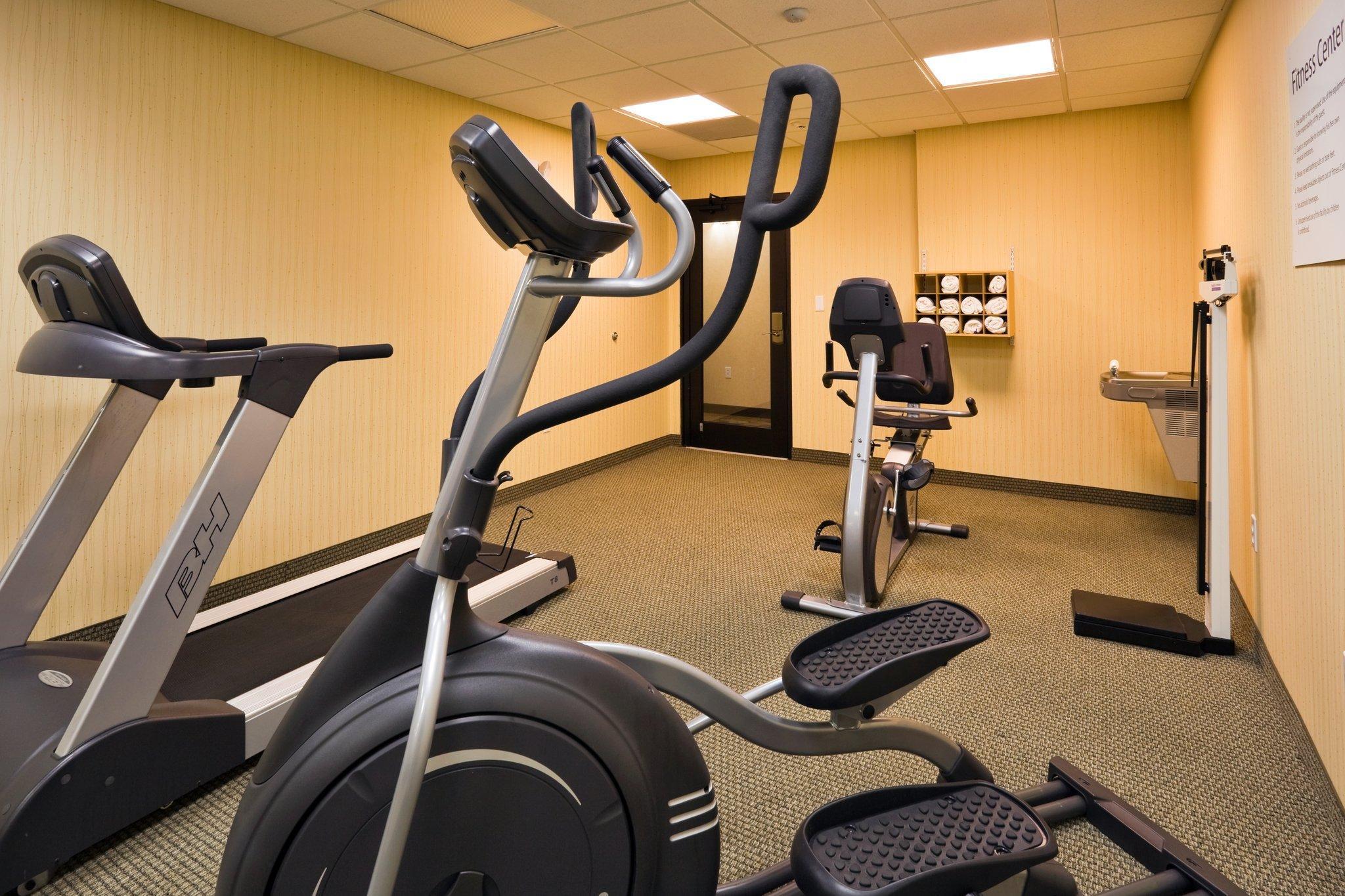Holiday Inn Express Hotel & Suites Greenville By Ihg Bagian luar foto