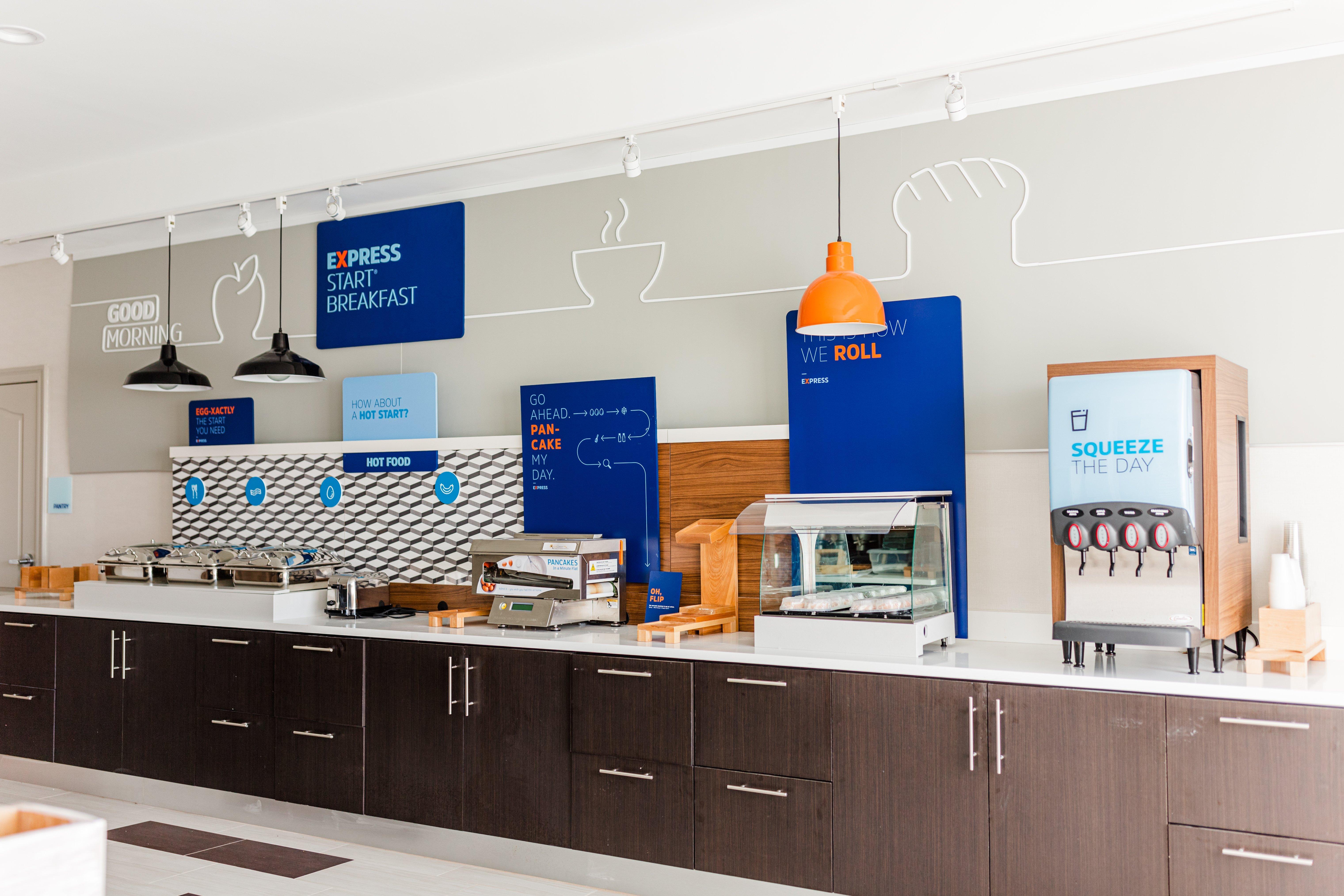 Holiday Inn Express Hotel & Suites Greenville By Ihg Bagian luar foto