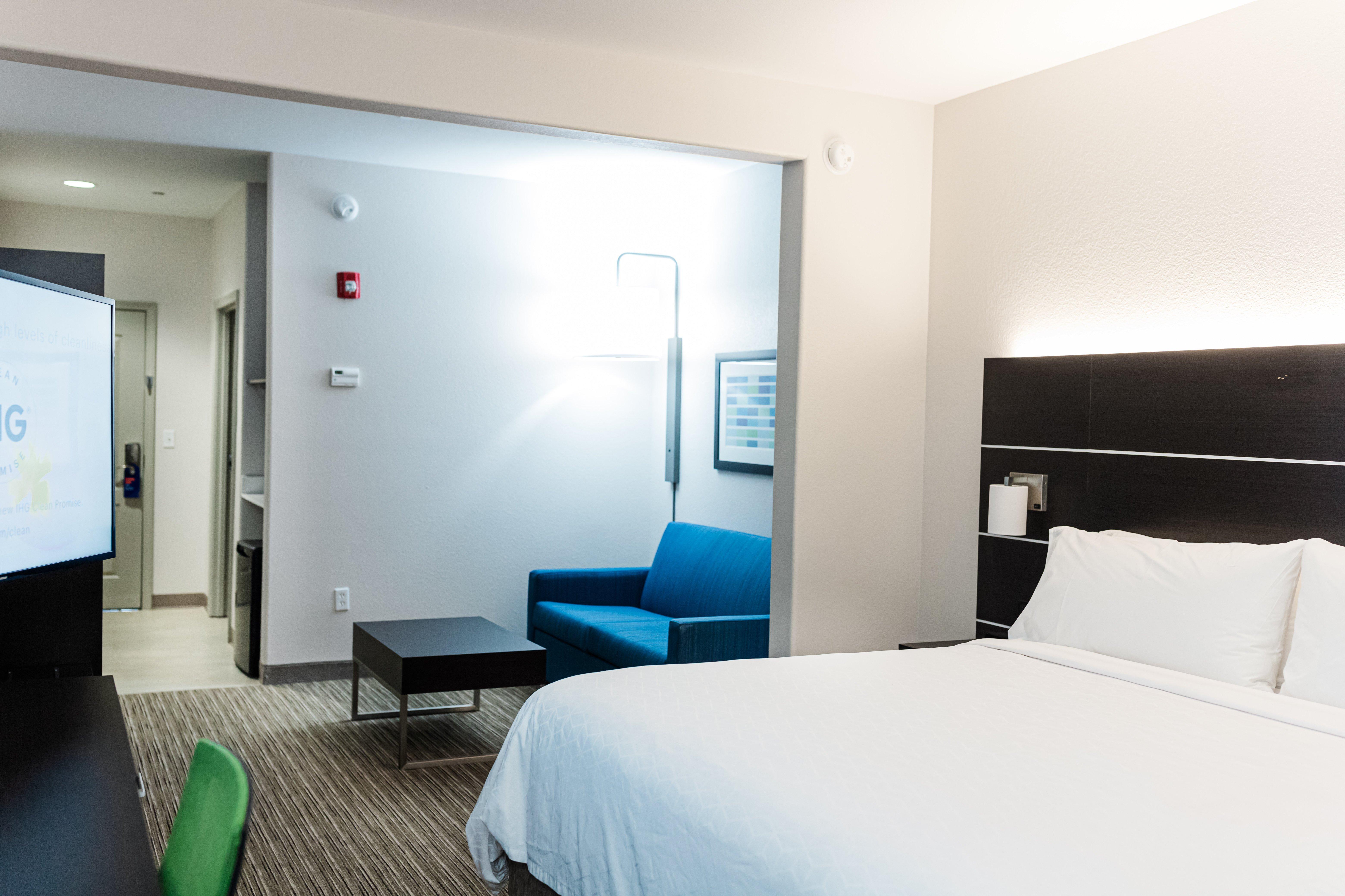 Holiday Inn Express Hotel & Suites Greenville By Ihg Bagian luar foto