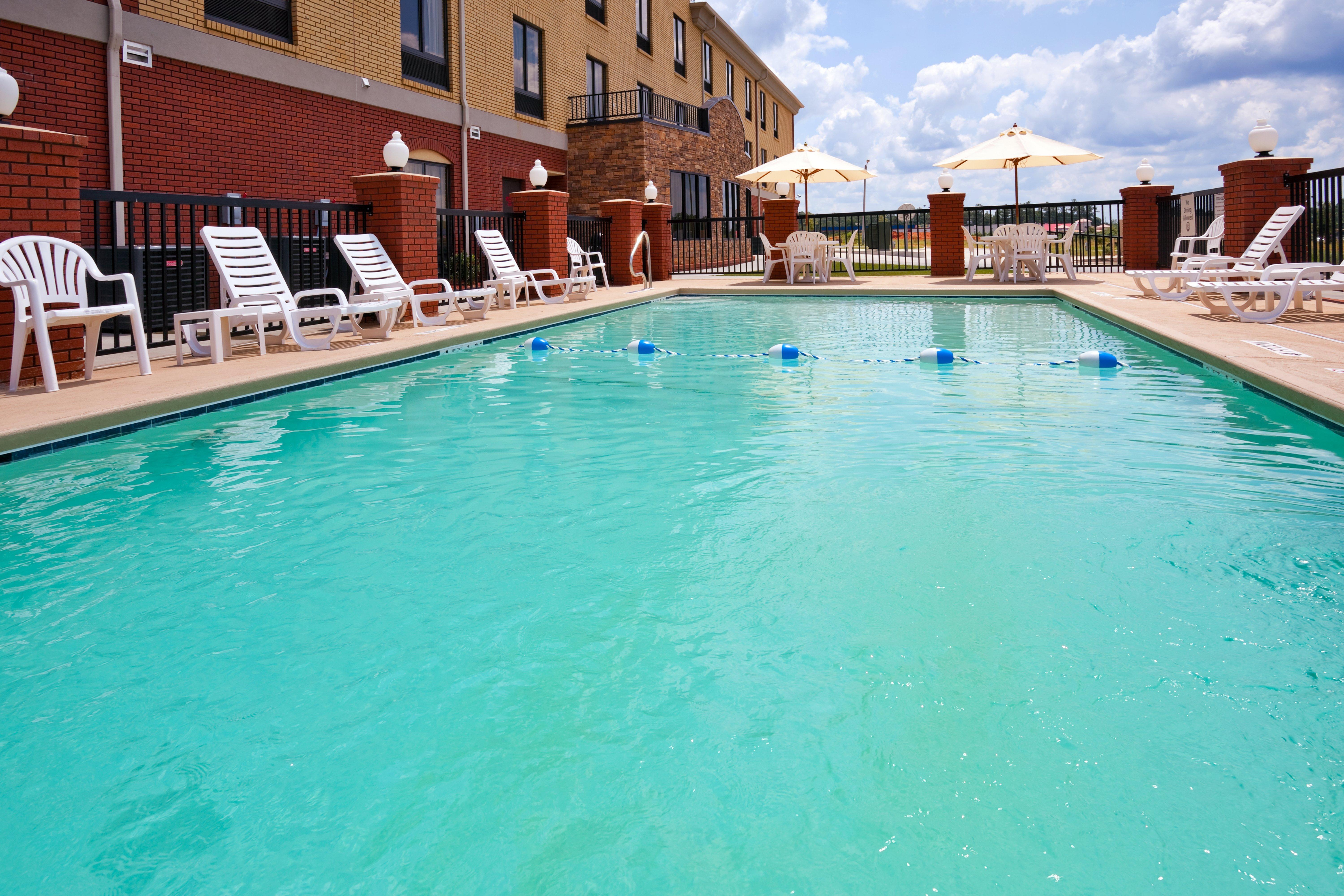 Holiday Inn Express Hotel & Suites Greenville By Ihg Bagian luar foto