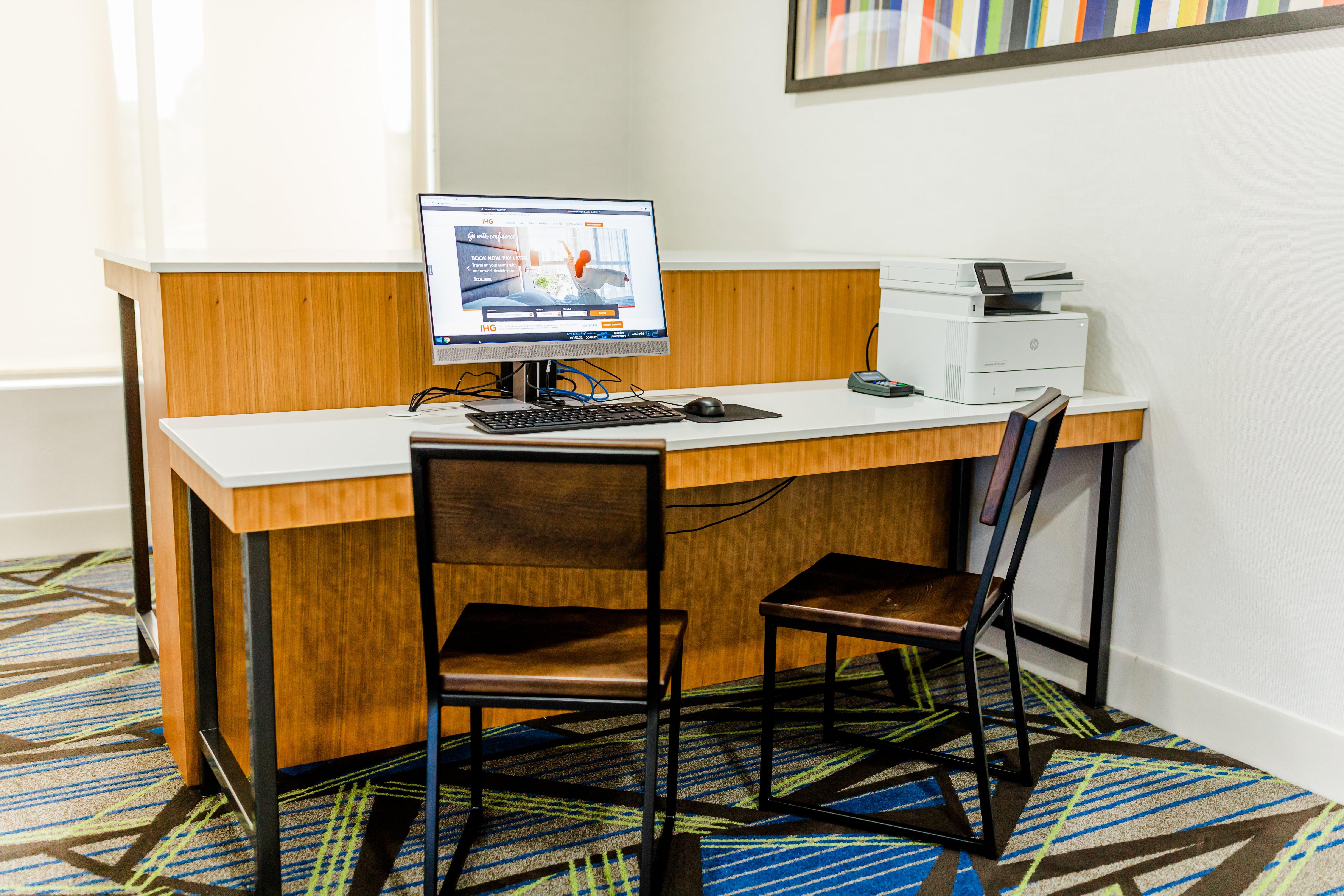 Holiday Inn Express Hotel & Suites Greenville By Ihg Bagian luar foto