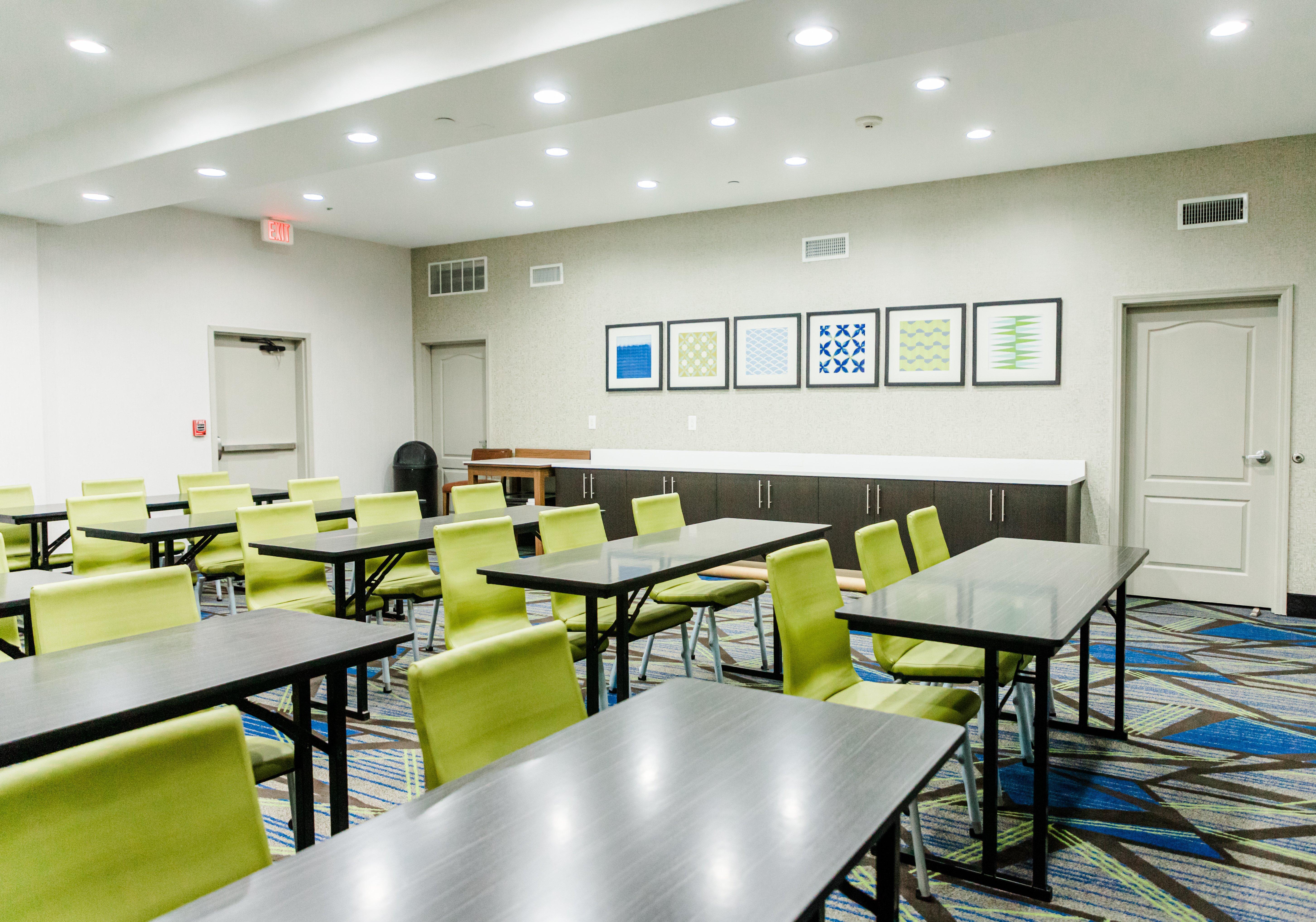Holiday Inn Express Hotel & Suites Greenville By Ihg Bagian luar foto